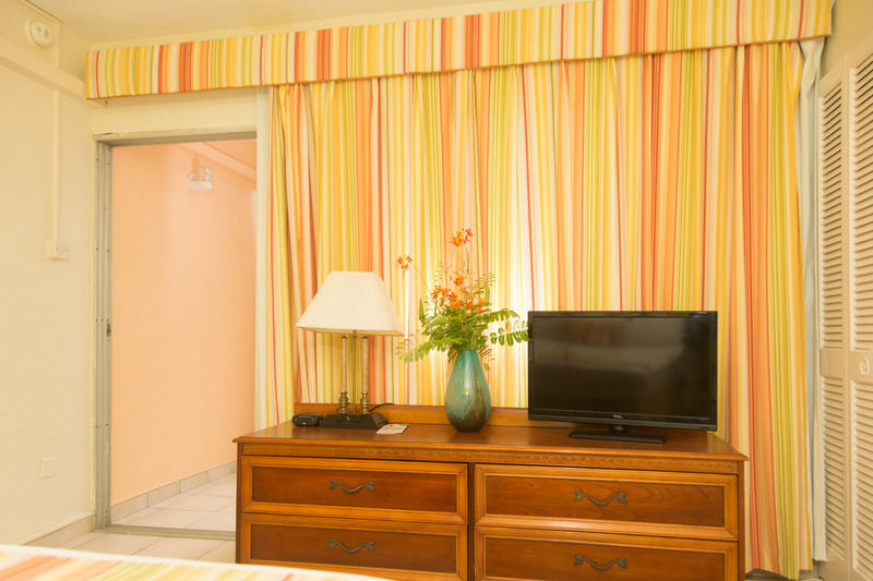 Palm Garden Hotel Barbados Μπριτζτάουν Εξωτερικό φωτογραφία